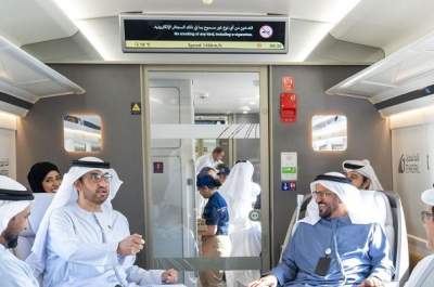 قطار برقی امارات راه افتاد